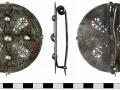 В Британии нашли серебряную брошь возрастом более тысячи лет