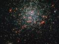 Hubble 'поймал' рассеянное звездное скопление