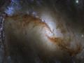 Hubble показал галактику за 60 миллионов световых лет от Земли