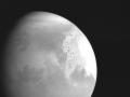 Китайский зонд показал первое изображение Марса