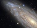 Hubble показал радиоактивную галактику с мощным излучением