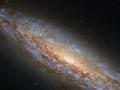 Hubble показав галактику, в якій аномально швидко народжуються зірки