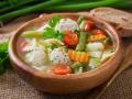 Апетитний суп з фрикадельками: рецепти з м'ясом і з рибою