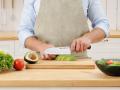  Які три основних кухонних ножа потрібні вам у першу чергу?