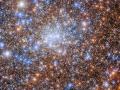 Hubble зробив яскравий кадр зоряного скупчення поблизу центру нашої галактики