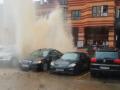Киевэнерго обещает компенсации за залитые авто из-за прорыва трубы 