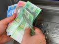 В Украине прожиточный минимум вырос на 77 гривен