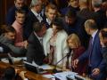 Трудности реинтеграции: страсти по Донбассу в украинском парламенте. Обзор мнений