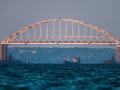 "Власти Крыма" хотят запустить поезда по Керченскому мосту в 3 страны