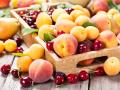 Заморозки побили черешню и абрикосовый цвет: что будет с урожаем фруктов и ягод