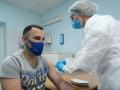 Вакциновані хворі: «Головна тема» з’ясує, чому covid-19 атакує після щеплення