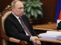 Закривавлений диктатор: Путіну вночі викликали медиків