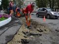 Кто должен ремонтировать разбитые дороги во дворах украинцев
