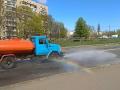 Ситуация с воздухом в Киеве улучшилась, но дорожники продолжают мыть улицы
