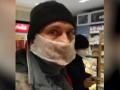 В Полтаве магазин отказался продать хлеб покупателю из-за «не такой» маски