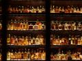 Спирт із чаєм замість віскі: у Росії закінчується імпортний міцний алкоголь