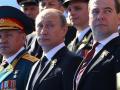 По приказу Путина в России срочно проверяют боеготовность войск