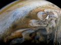 NASA показало новый снимок облаков Юпитера
