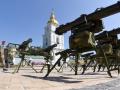 «Мощь новой армии»: в центре Киева открылась выставка современного оружия ВСУ