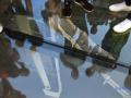 На "мосту Кличко" установят супербронированное стекло