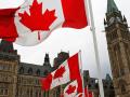 Канада приостановила выдачу туристических виз