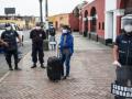 В Перу мужчинам и женщинам запретили выходить на улицу в один день