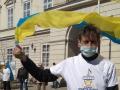 Львовянин завершил 23-дневный пробег с флагом Украины