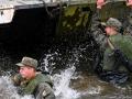 В России во время военных учений рухнул мост, пострадали около 20 человек
