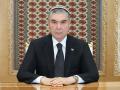 В Туркменистане чиновников обязали побрить головы из-за смерти отца президента
