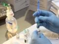 Pfizer заявляет об отсутствии связи между ее вакциной и смертью украинца