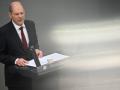Депутати Бундестагу критикують Шольца за нерішучість
