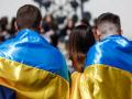 Українці найбільше довіряють військовим, волонтерам і Президенту