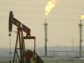 Цены на нефть упали ниже всего за год