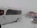 Снегопад «перекрыл» дороги на Полтавщине до четверга