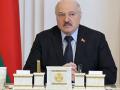 ЗМІ: Білорусь спалює золотовалютні резерви, а грошей залишається дедалі менше