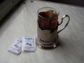АМКУ запретил навязывать чай в поездах