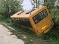 В Одесской области школьный автобус вылетел с дороги 