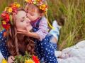 Сегодня в Украине отмечают День Матери
