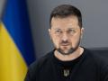 "Там просто пекло": Зеленський розповів про ситуацію на Донбасі та зброю, щоб "зупинити цю орду"