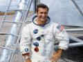 Умер американский астронавт, одним из первых облетевших вокруг Луны