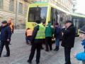 Во Львове сошел с рельсов самый длинный трамвай города. 