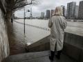 Наводнение в Париже усиливается, уровень воды поднялся выше пяти метров