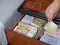 В Трускавце начальница банковского отделения украла 10 миллионов гривен