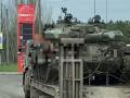 “Друга армія світу” здивувала танками, які везуть на фронт