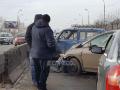 В Киеве перед Московским мостом в ДТП попали 4 авто и троллейбус