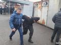 Стрельба и взрывы в Николаеве: 18 человек напали на рынок