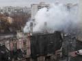 В Киеве на Подоле горит дом-памятник архитектуры