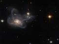 Hubble показав незвичне злиття "багаторуких" галактик