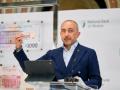 У НБУ назвали умови для зміни головної валюти з долара на євро