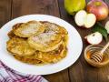 Оладки з яблуками: класичний рецепт смачного сніданку